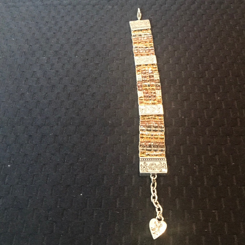 Beaded Bracelet with Silvertone Clasp.